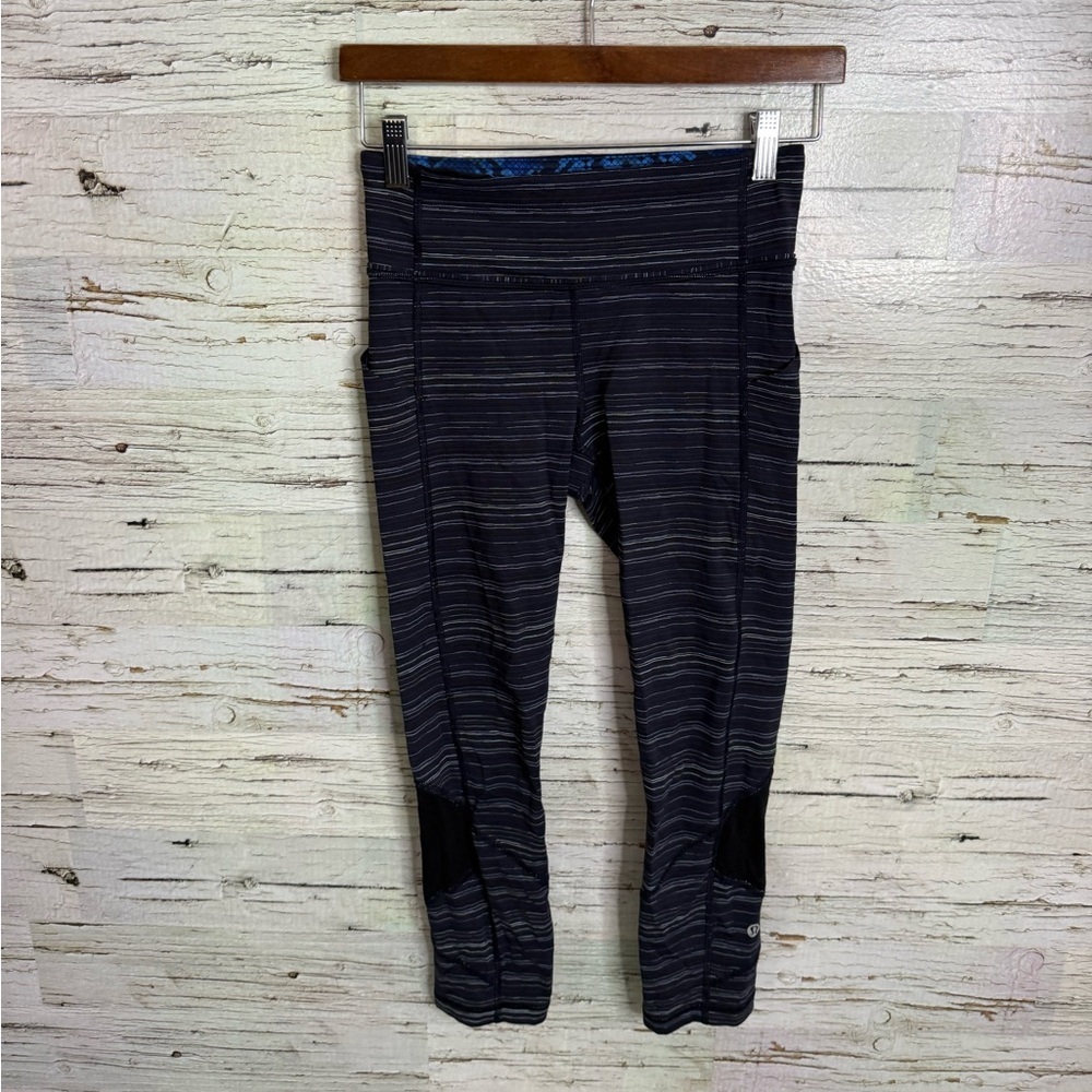 Lululemon Pace Rival Crop size 4 leggings blue gray